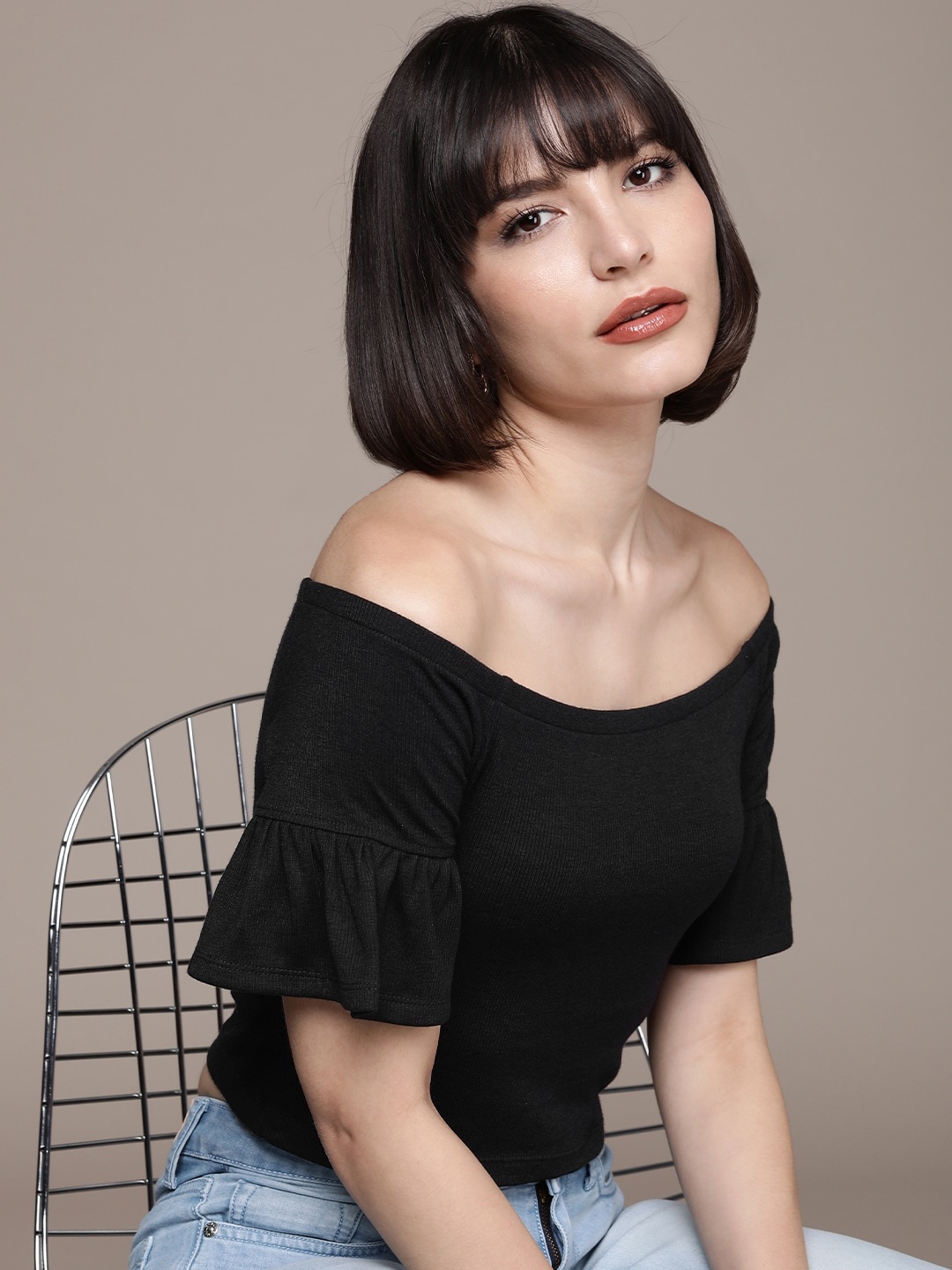 

Bebe Women Jet Black Exclusive Solid Halter Neck Crop Top
