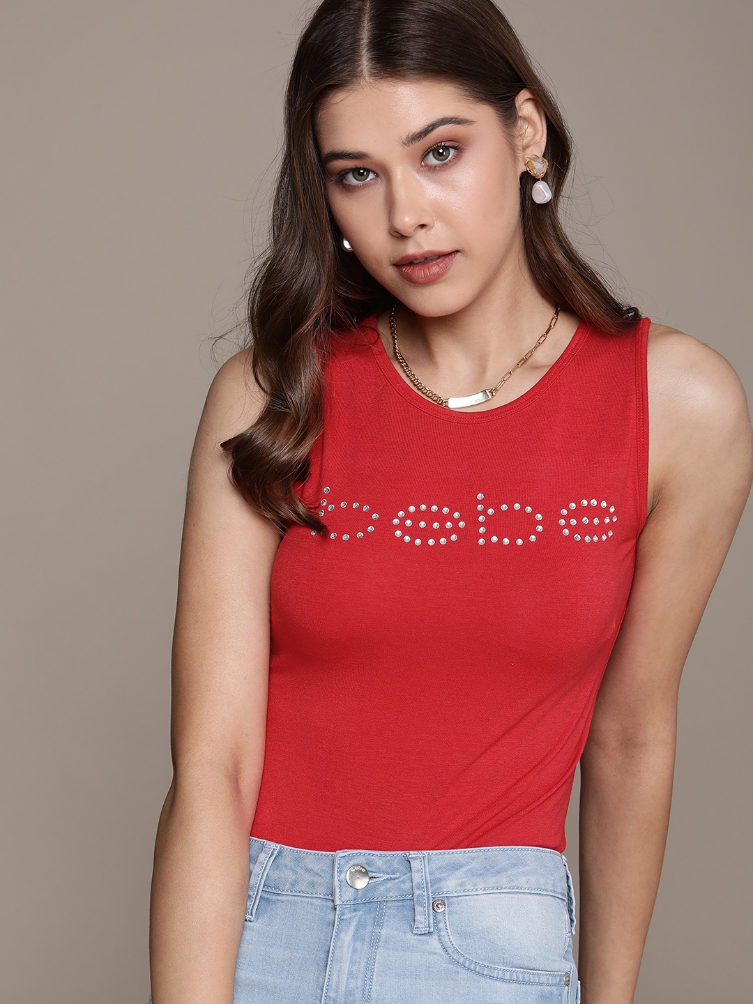 

bebe Women True Red Essential Typography Embellished T-shirt