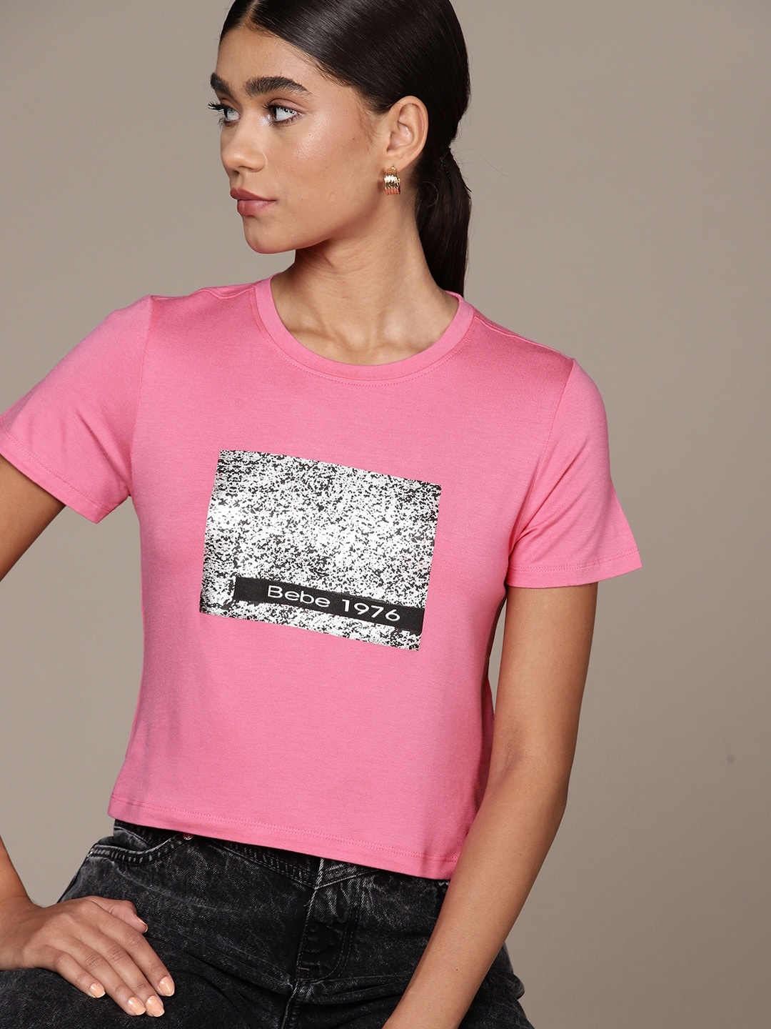 

bebe Women Sangria Sunset Season Staple Brand Logo Print T-shirt, Pink