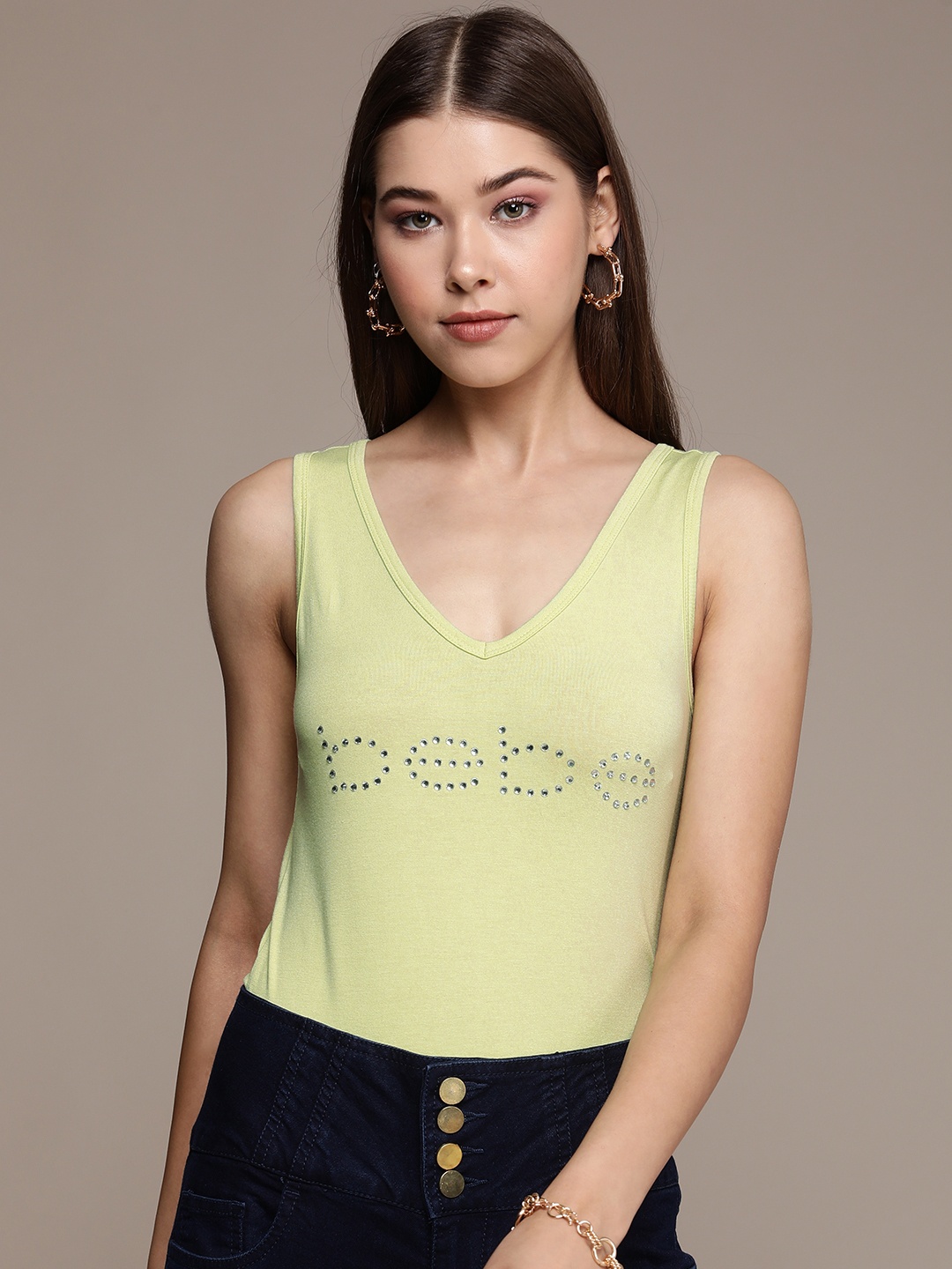 

bebe Women Lily Green Essential Brand Logo Printed V-Neck Slim Fit T-shirt With Beads