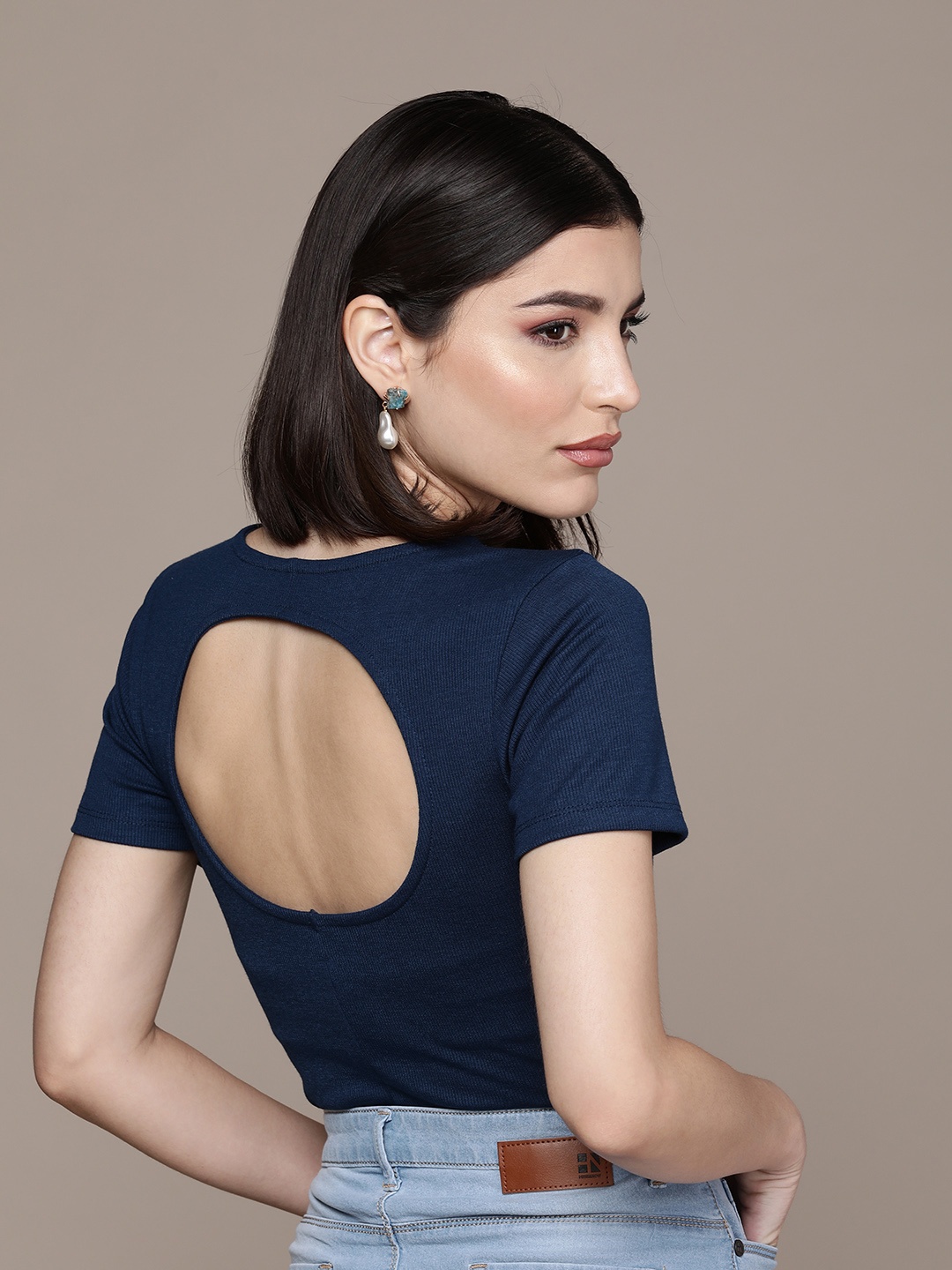 

bebe Women Daylight Blue Essential Solid Slim Fit Casual T-shirt, Navy blue