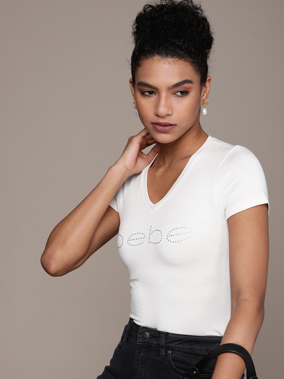 

bebe Women Egret Essential Embellished V-Neck T-shirt, White