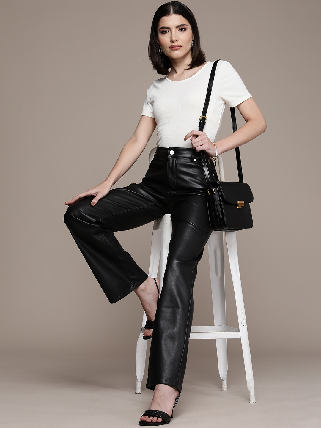 

bebe Women Egret Essential Self Designed Slim Fit Casual T-shirt, White