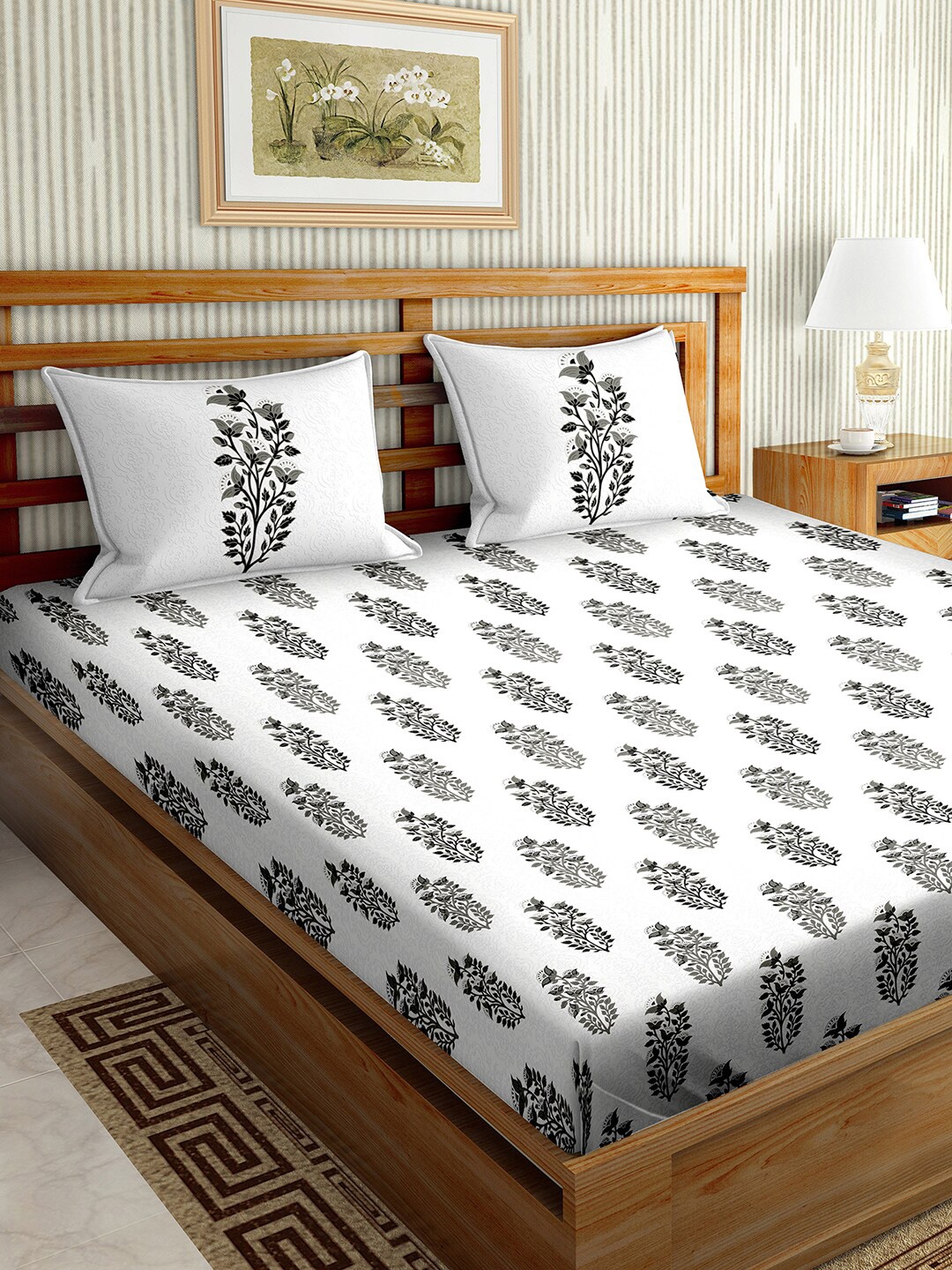 

BELLA CASA Off White & Grey Floral 180 TC Cotton King Bedsheet with 2 Pillow Covers