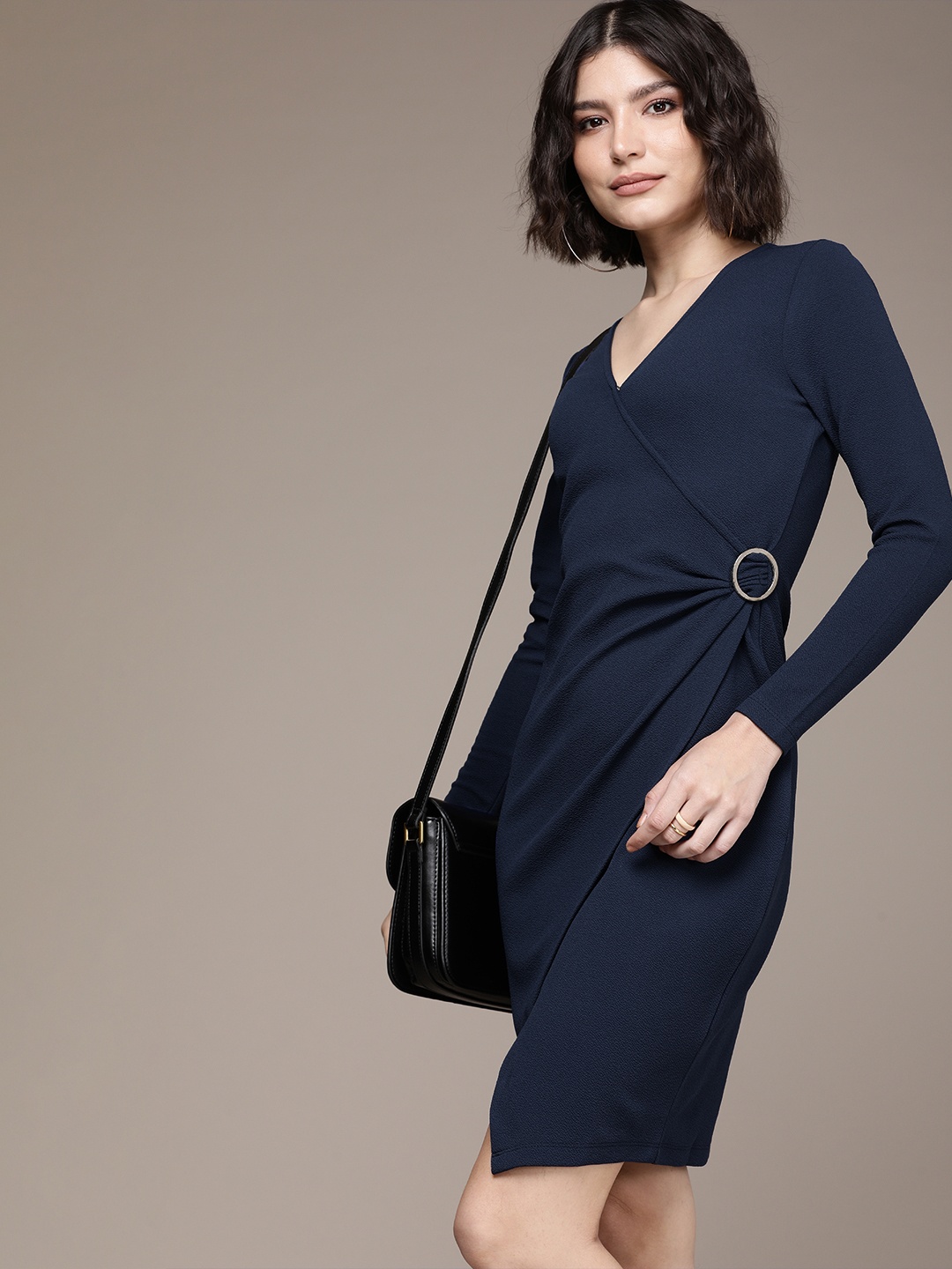 

bebe Women Teal AM-PM Solid Gathered Sheath Dress, Navy blue