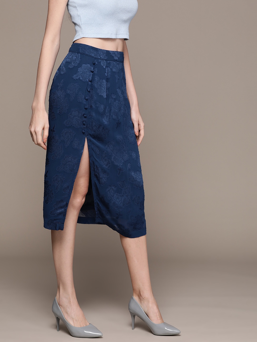 

bebe Women Daylight Blue AM-PM Straight Skirt, Navy blue