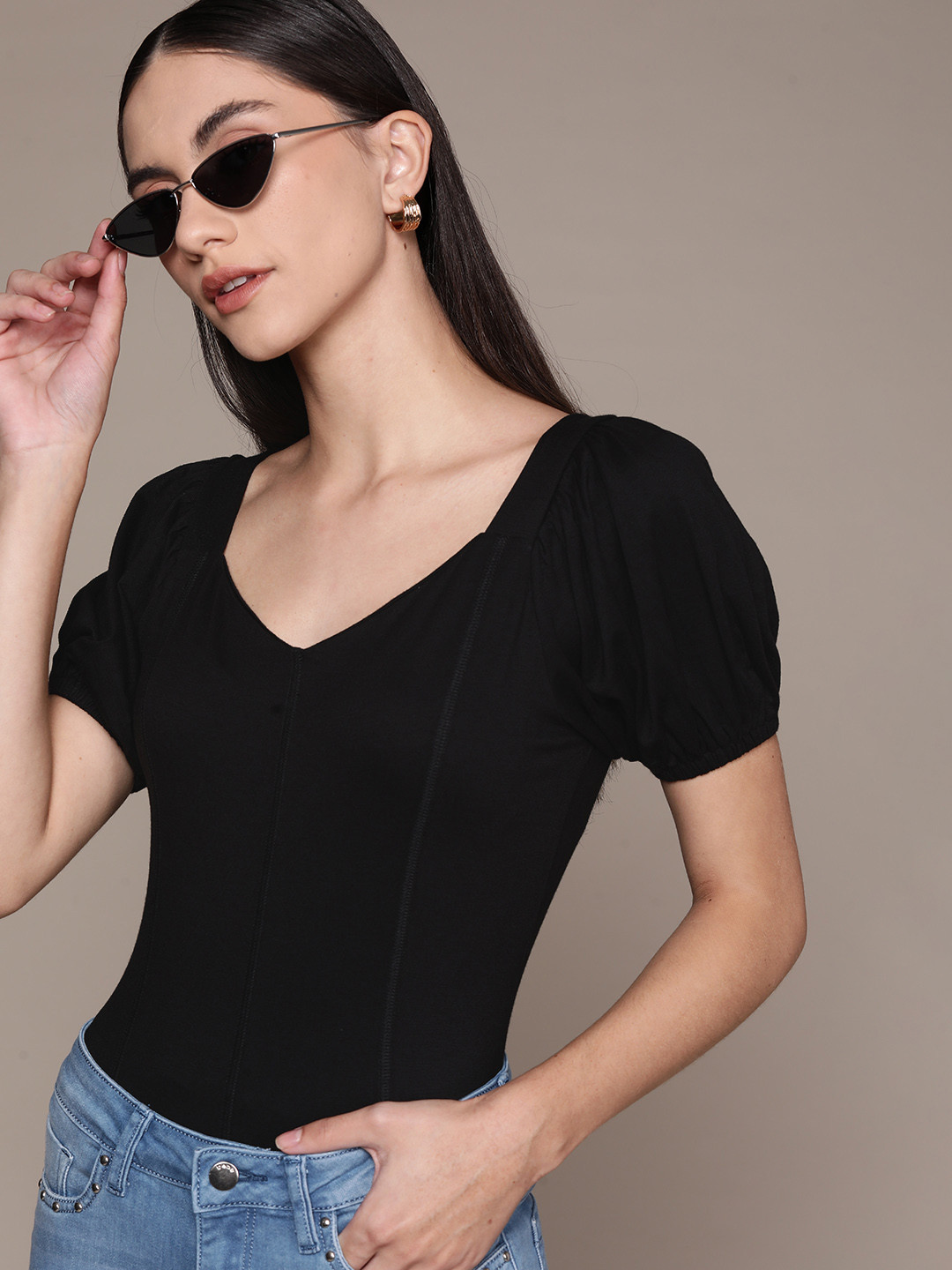 

bebe Women Jet Black Season Staple Puff Sleeves Sweetheart Neck Top