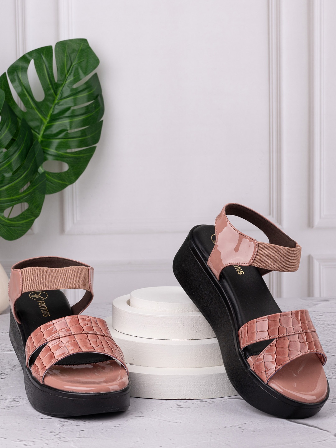 

FOOTONS Pink Colourblocked Flatform Sandals