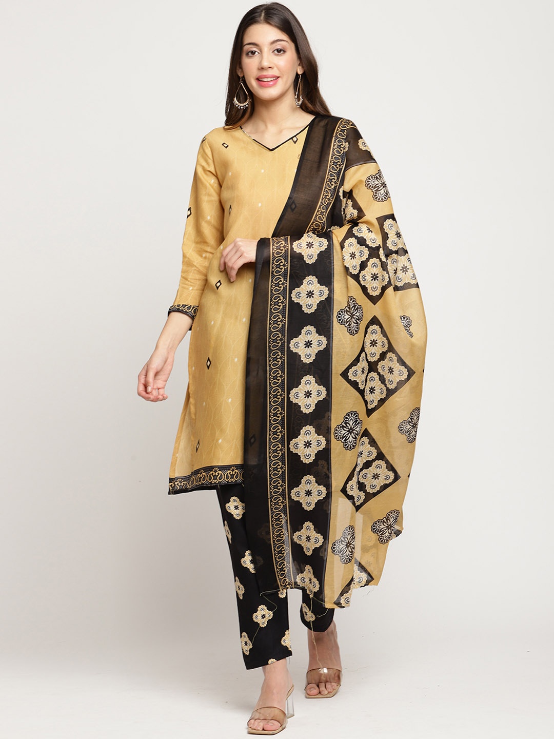 

Roly Poly Women Beige Ethnic Motifs Printed Kurta Set With Dupatta