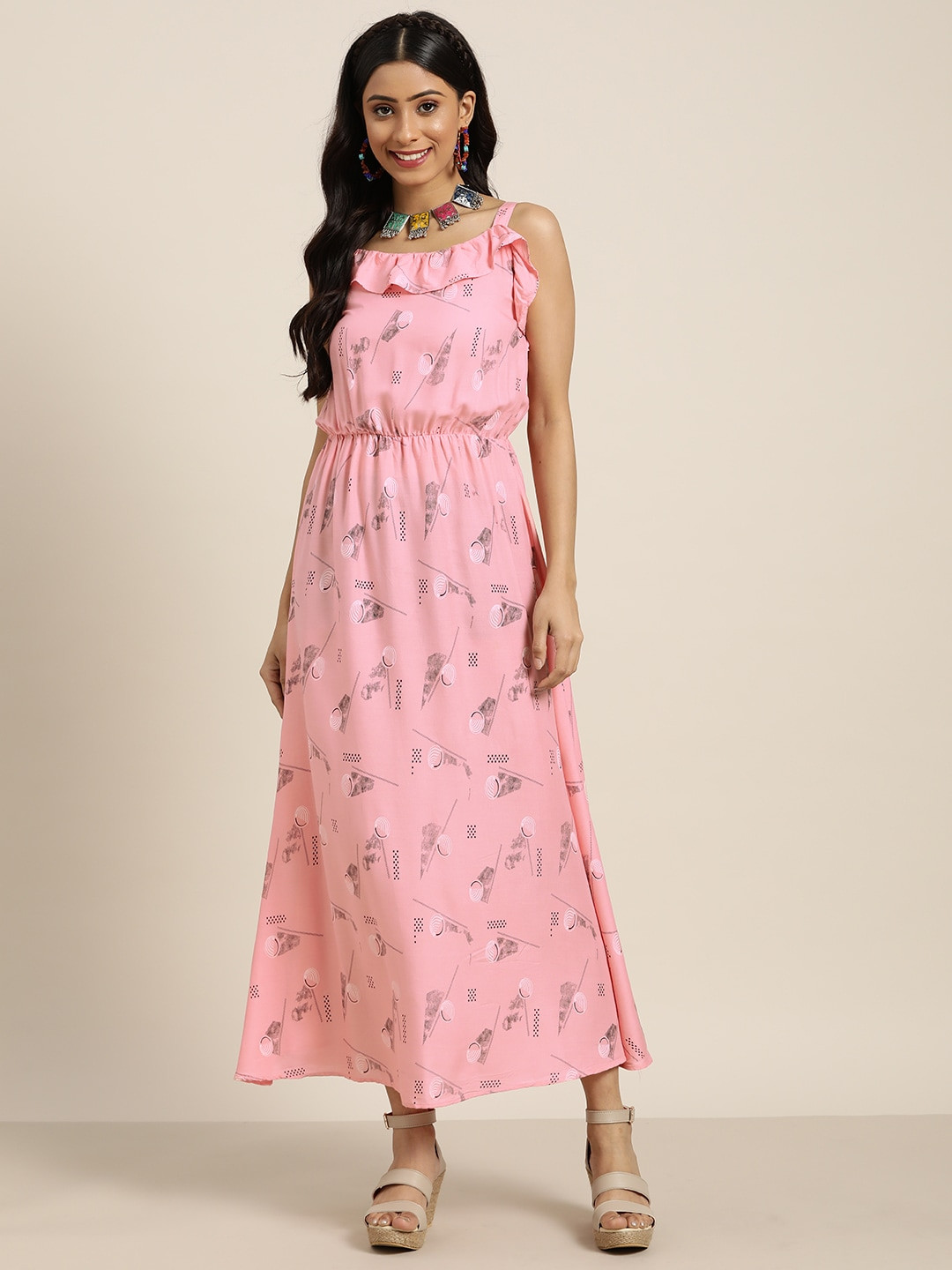

Sangria Pink & Black Abstract Printed Maxi Dress