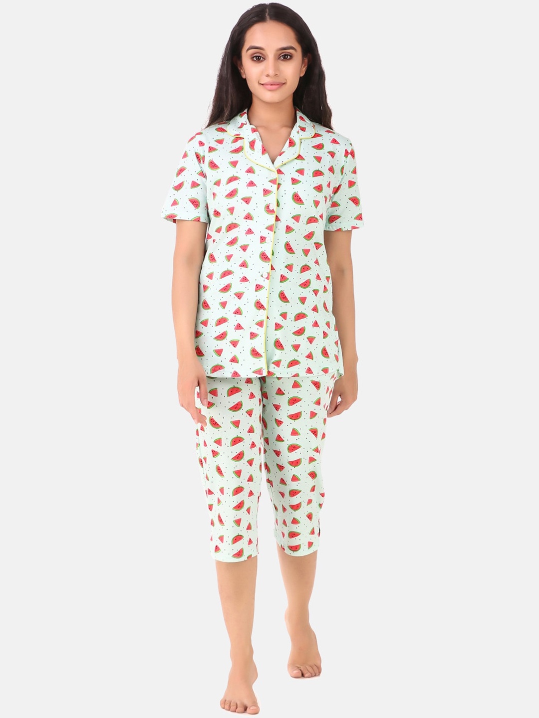 

Masha Women Blue & Red Pure Cotton Printed Capri Night suit