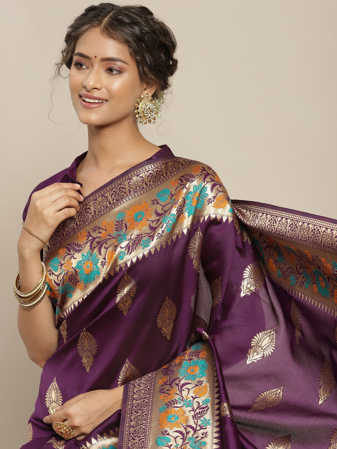 

Somras Purple & Golden Ethnic Motifs Zari Silk Blend Saree
