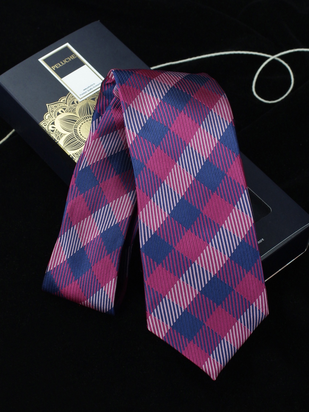 

PELUCHE Men Pink & Blue Checked Broad Tie