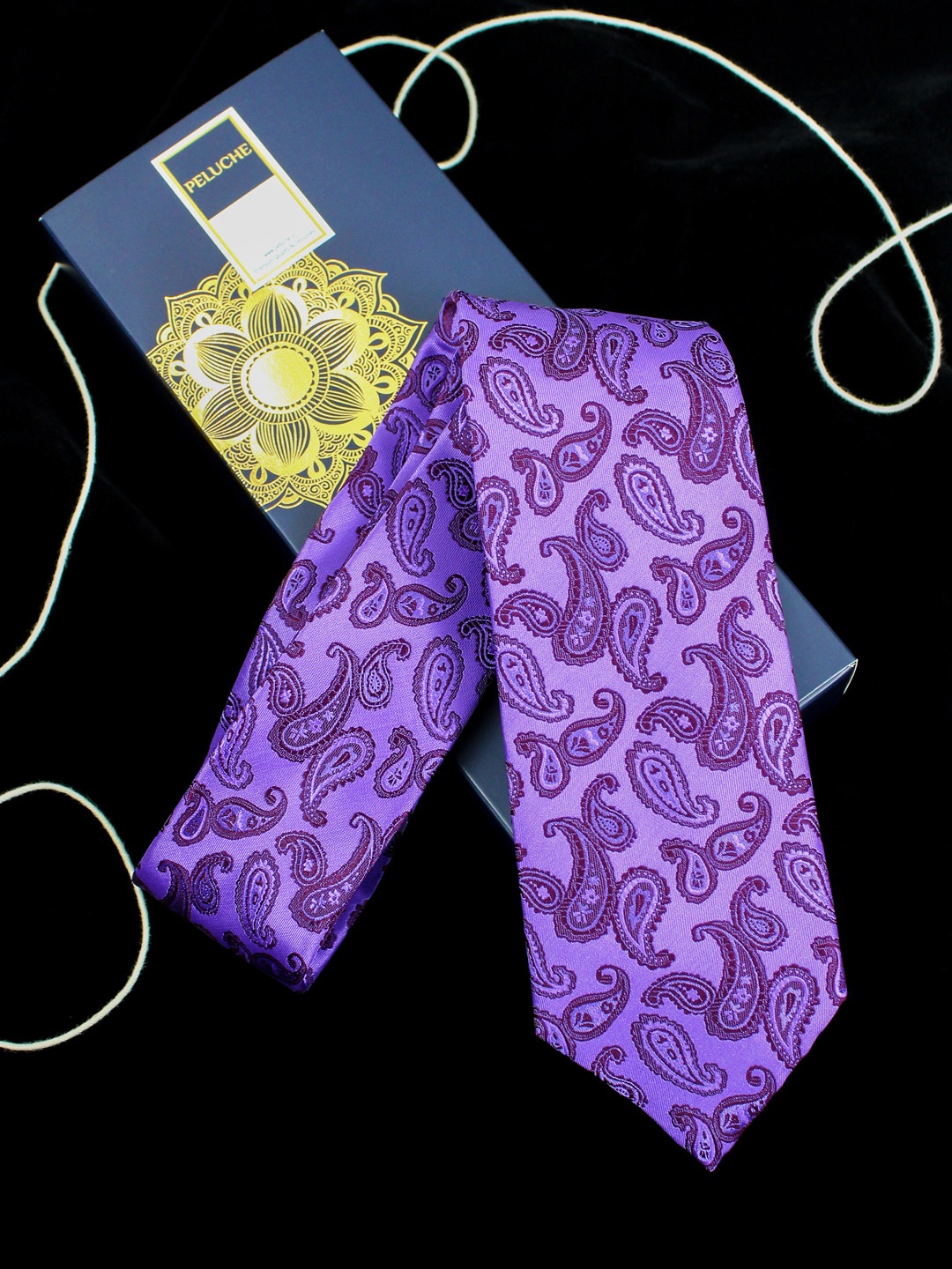 

PELUCHE Unisex Purple Woven Design Skinny Tie