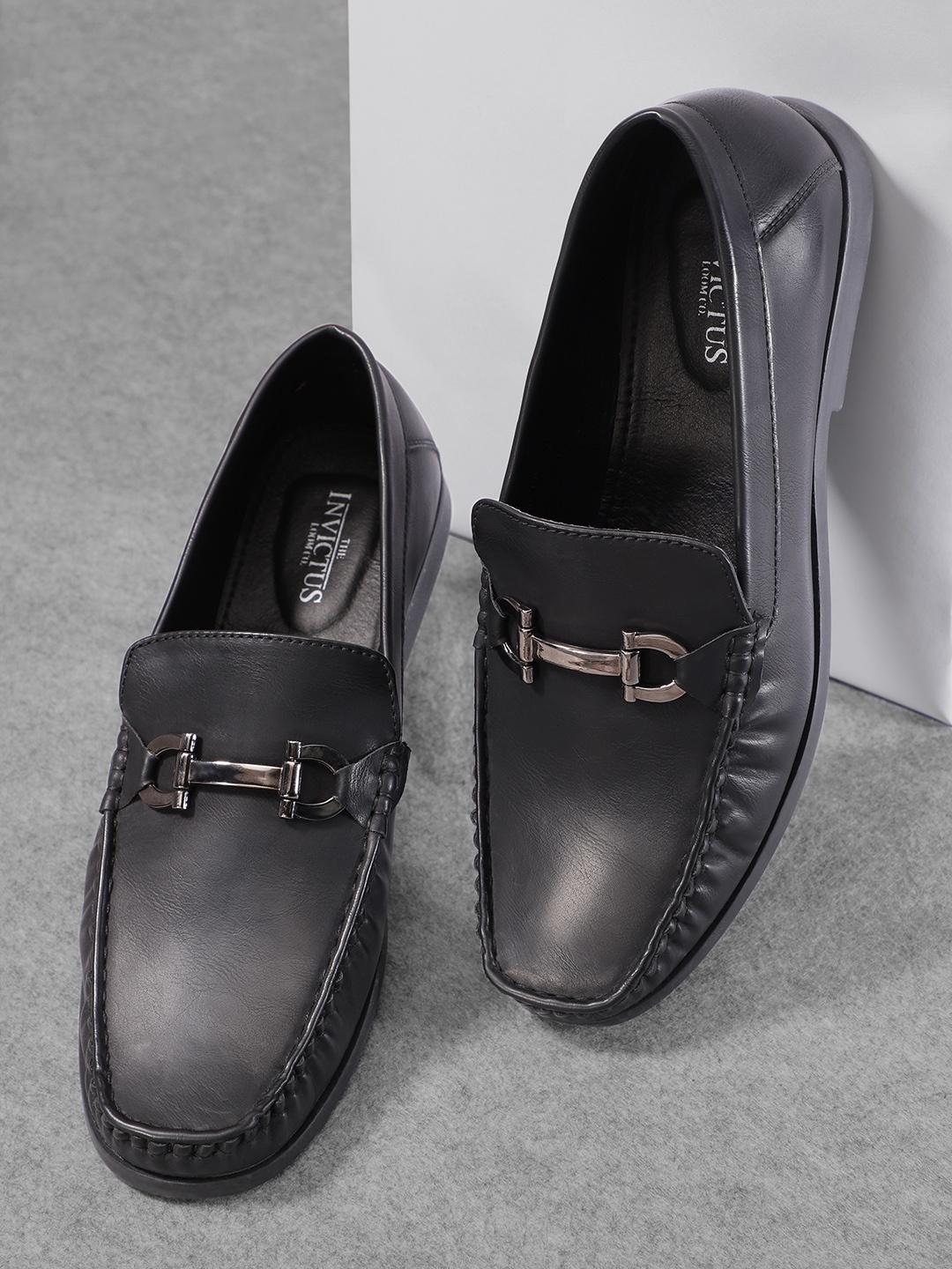 

INVICTUS Men Black Solid Formal Loafers