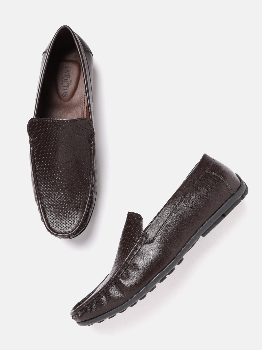 

INVICTUS Men Coffee Brown Textured Formal Loafers