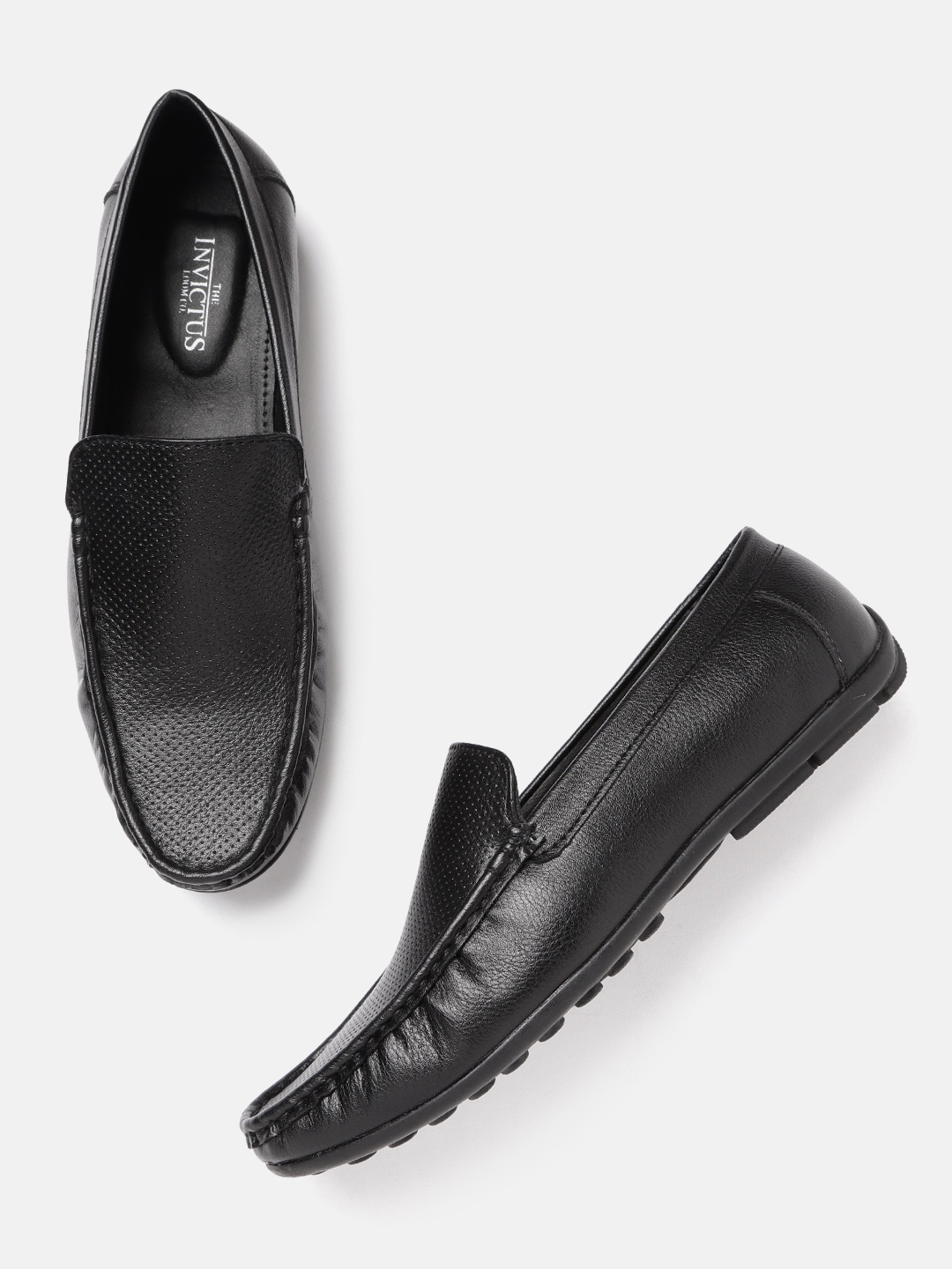 

INVICTUS Men Black Textured Formal Loafers