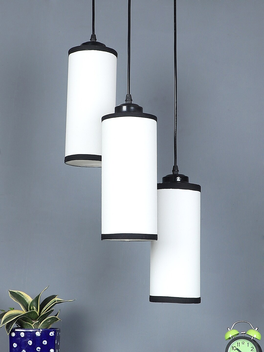 

Devansh White Cotton Cylindrical Drum Cluster Hanging Lamp