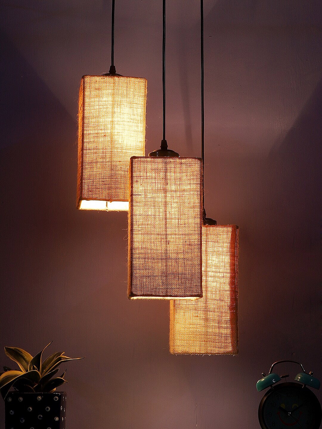 

Devansh Beige Jute Cylindrical Hanging Lamp