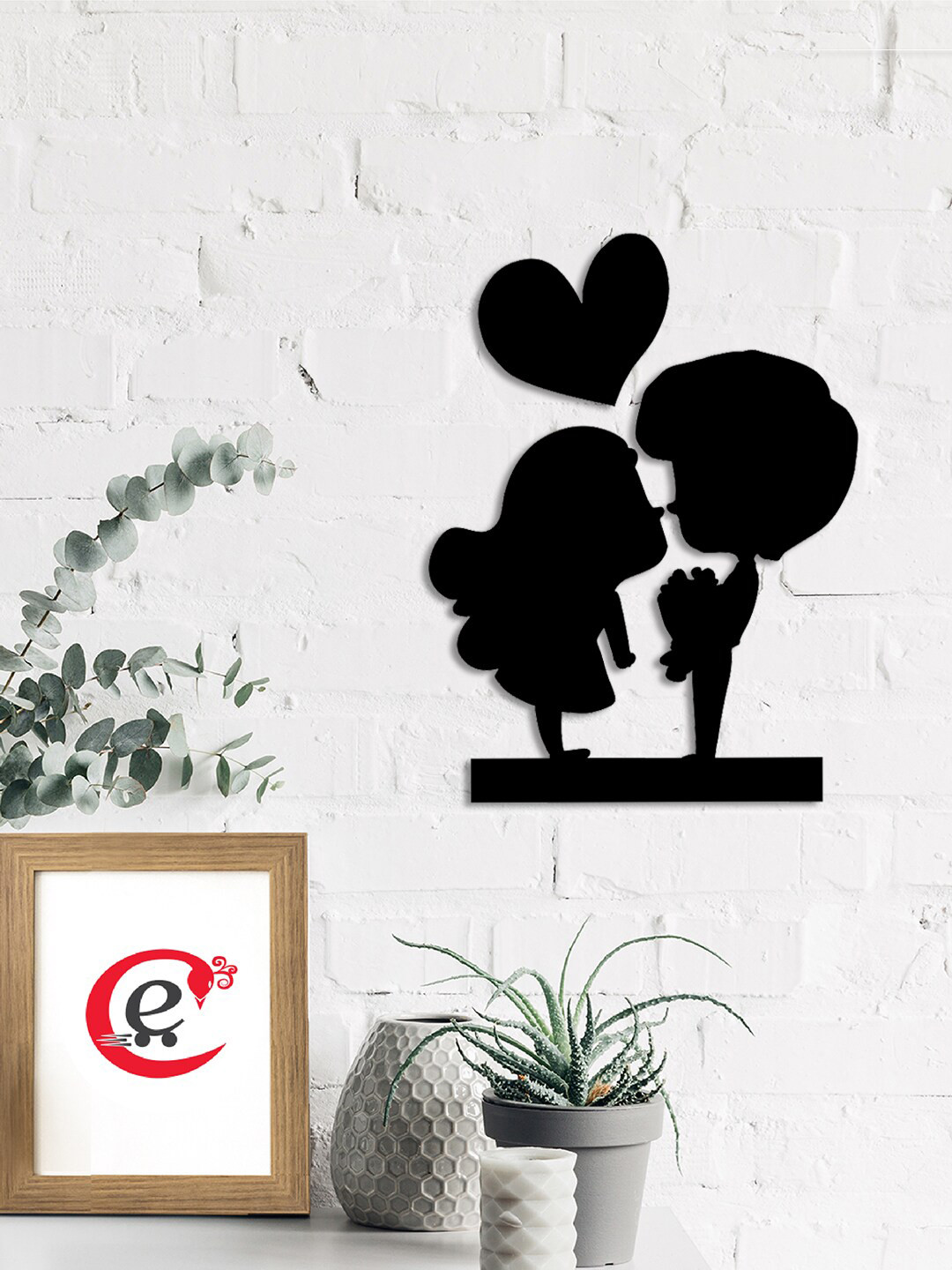 

eCraftIndia Black Loving Couple Wall Art