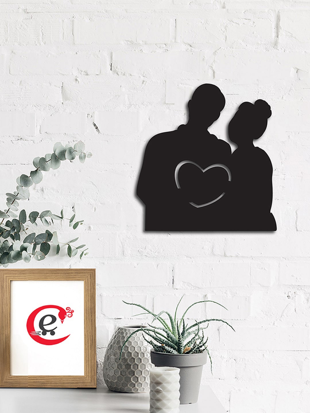 eCraftIndia Black Couple Holding Heart Cut-Out Wooden Wall Decor