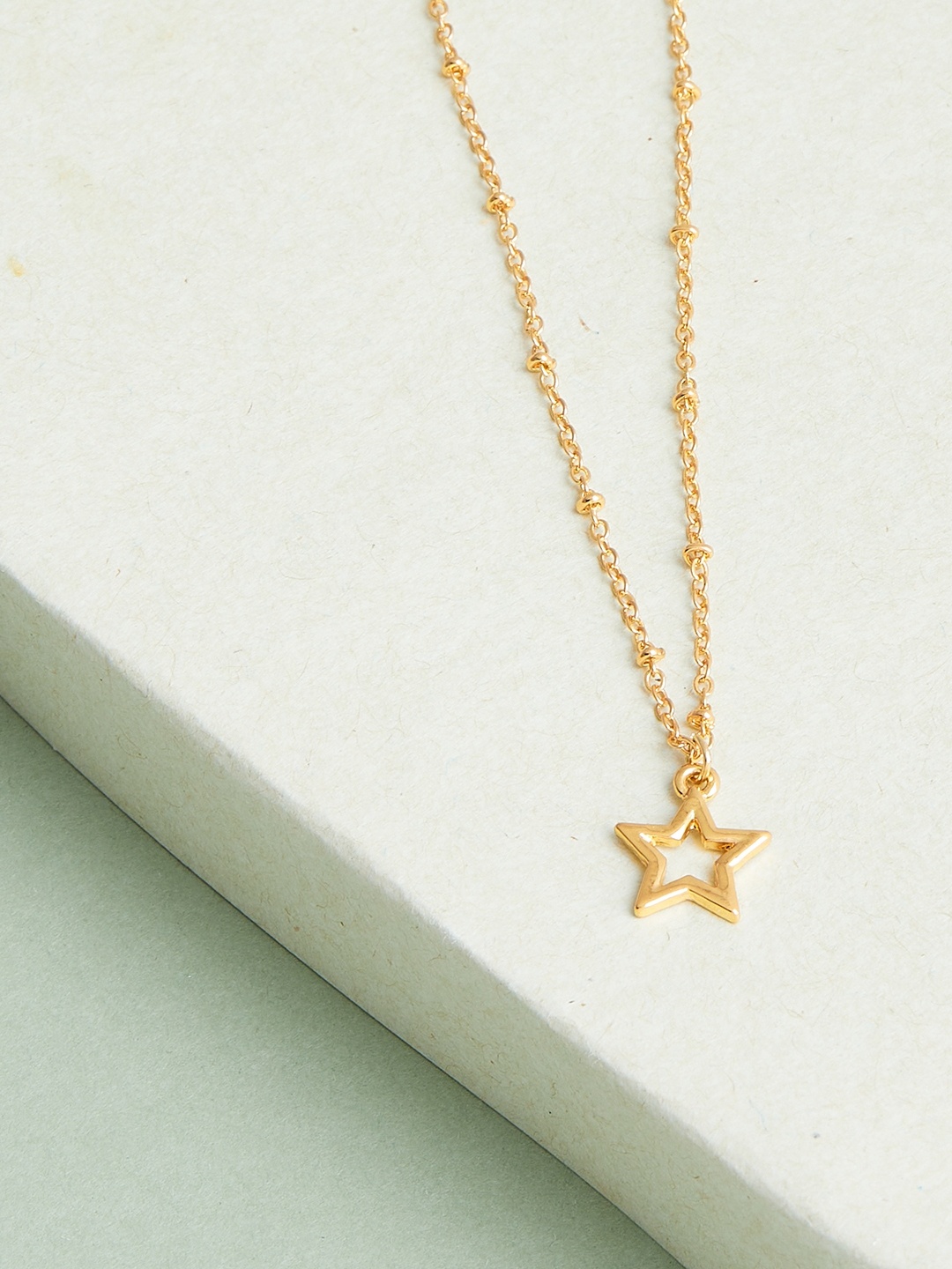 

Lilly & sparkle Gold-Plated Chain With Star Pendant