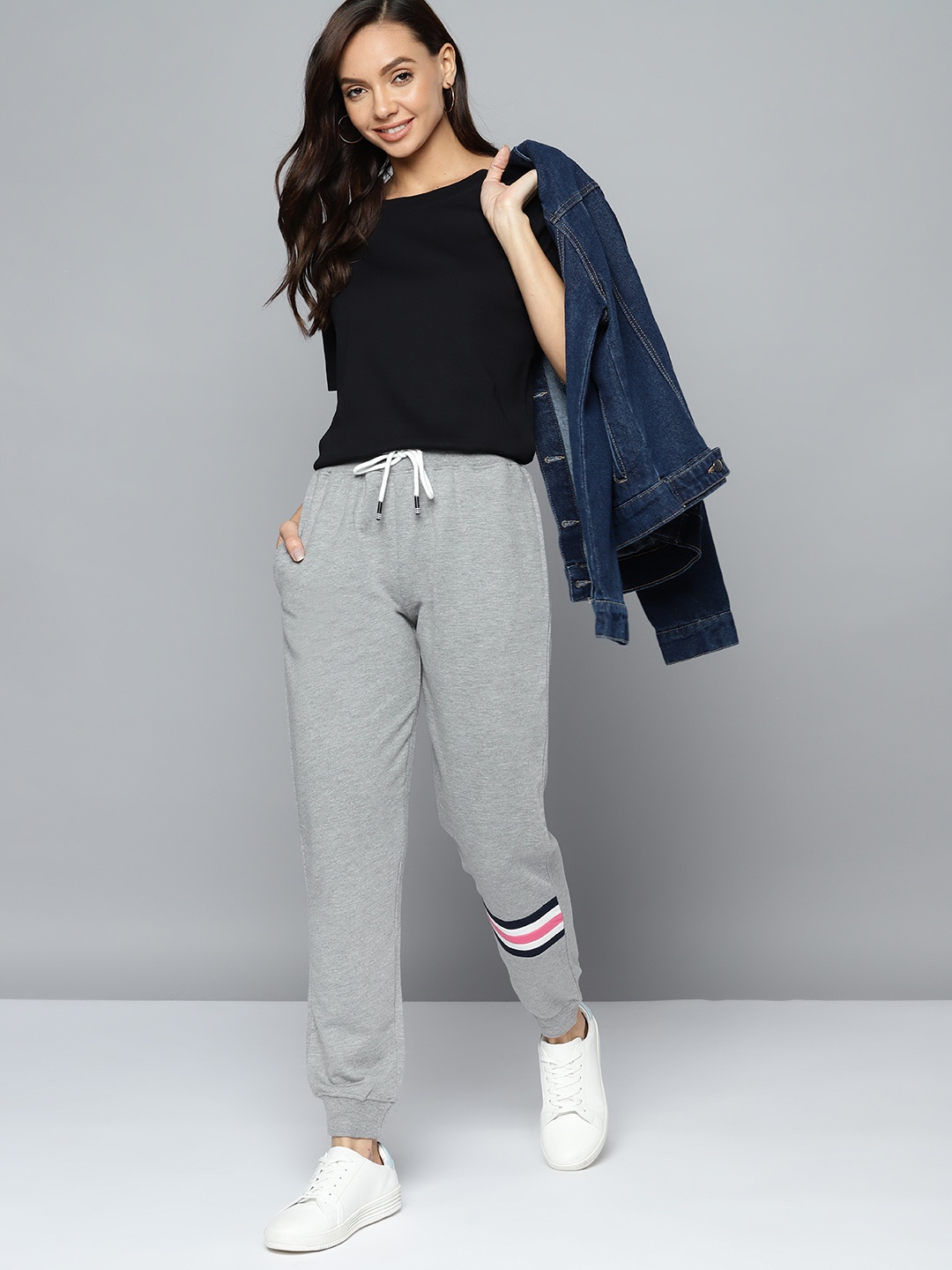 

Mast & Harbour Women Grey Melange Solid Joggers