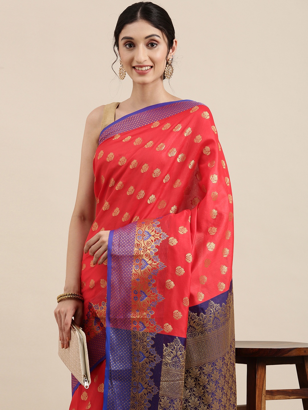 

Mitera Red & Gold Floral Zari Silk Cotton Celebrity Banarasi Saree