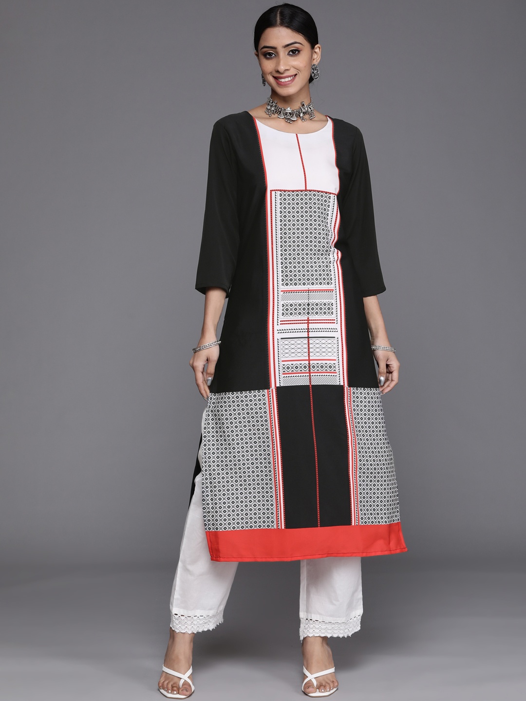 

KSUT Women Black & White Colourblocked Kurta