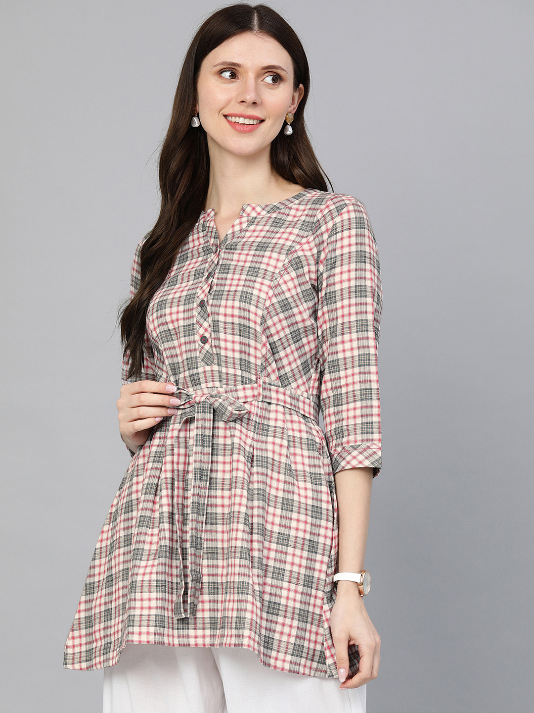 

ETIQUETTE Off-White & Red Checked Kurti