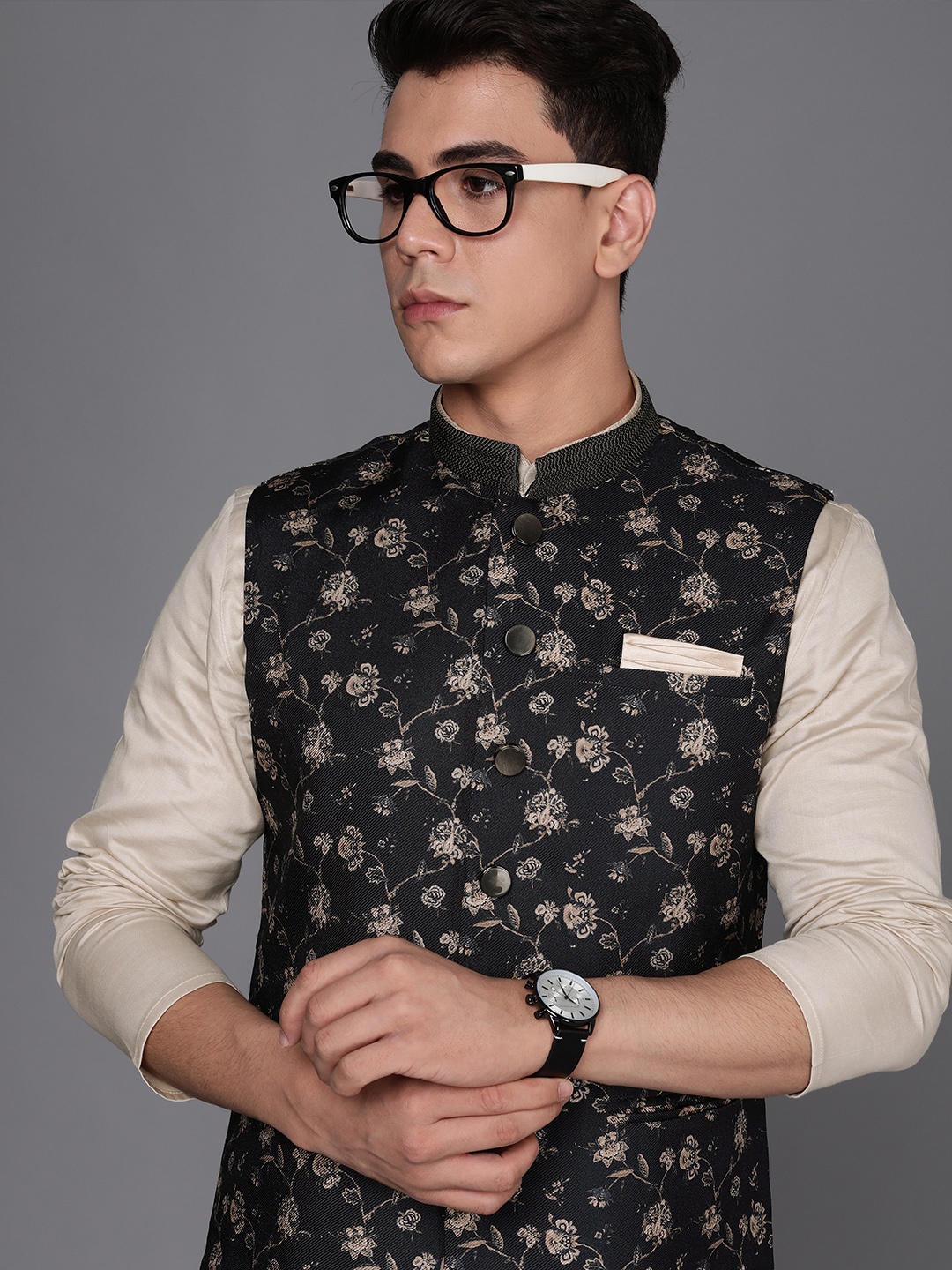 

Manyavar Men Beige Solid Kurta with Churidar & Floral Printed Nehru Jacket