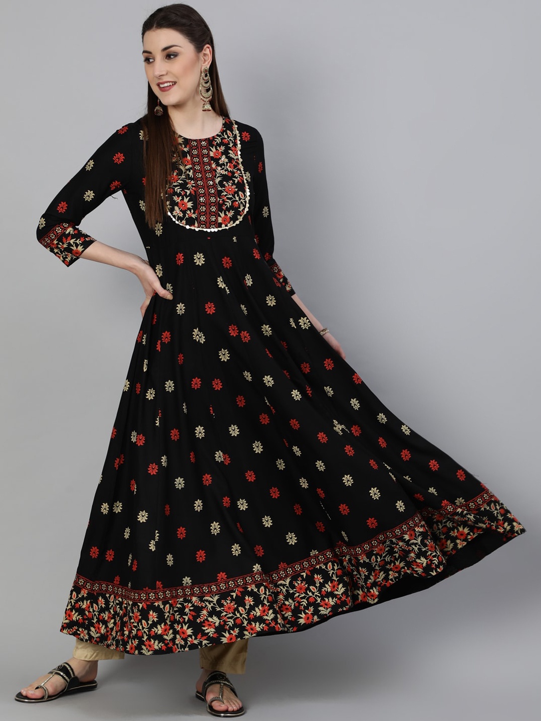

KIMAYRA Women Black Floral Printed Flared Sleeves Thread Work Anarkali Kurta