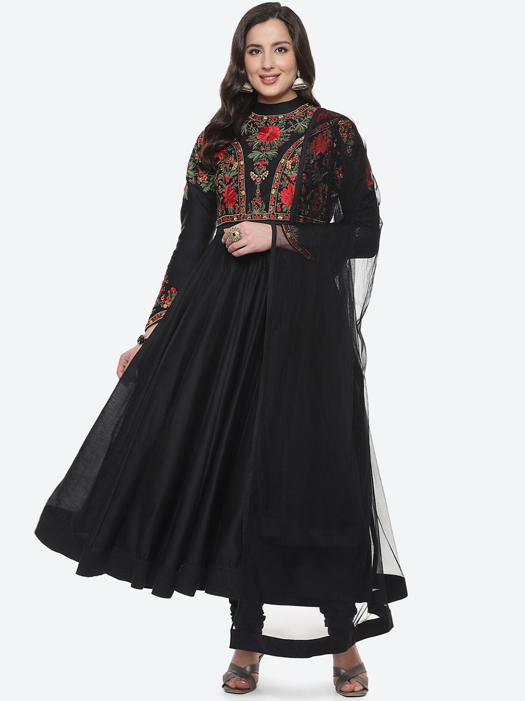 

Biba by Rohit Bal Women Black Floral Embroidered Pleated Chanderi Silk Kurta Set