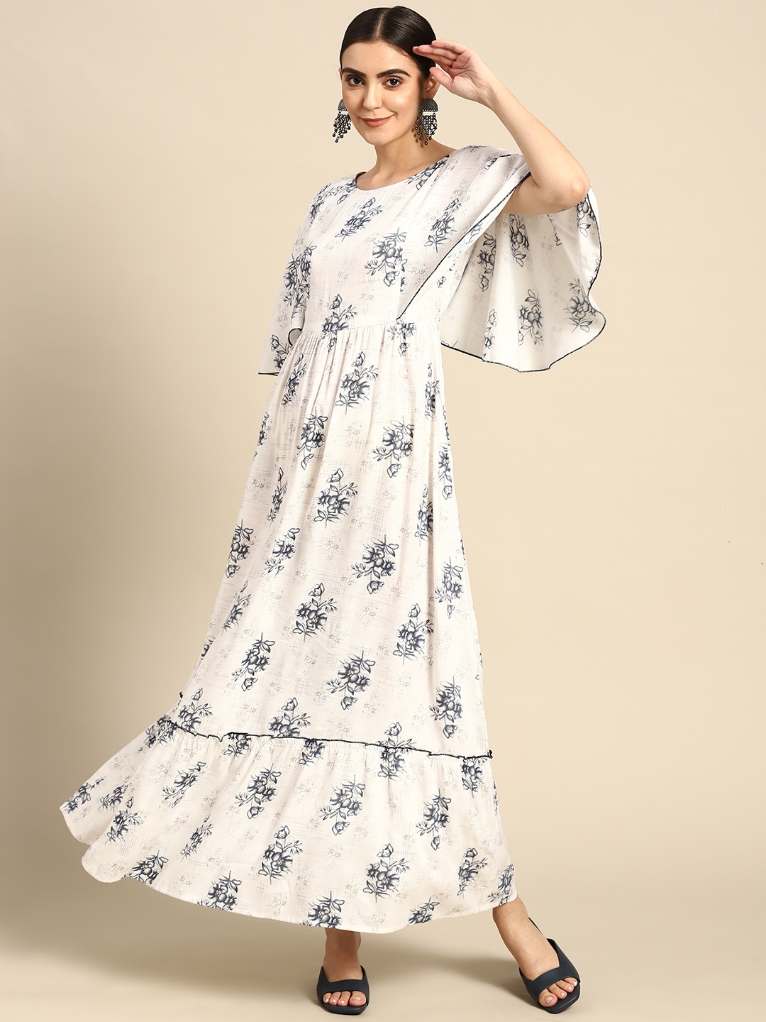 

Nayo Women Off White & Navy Blue Floral Print Maxi Dress