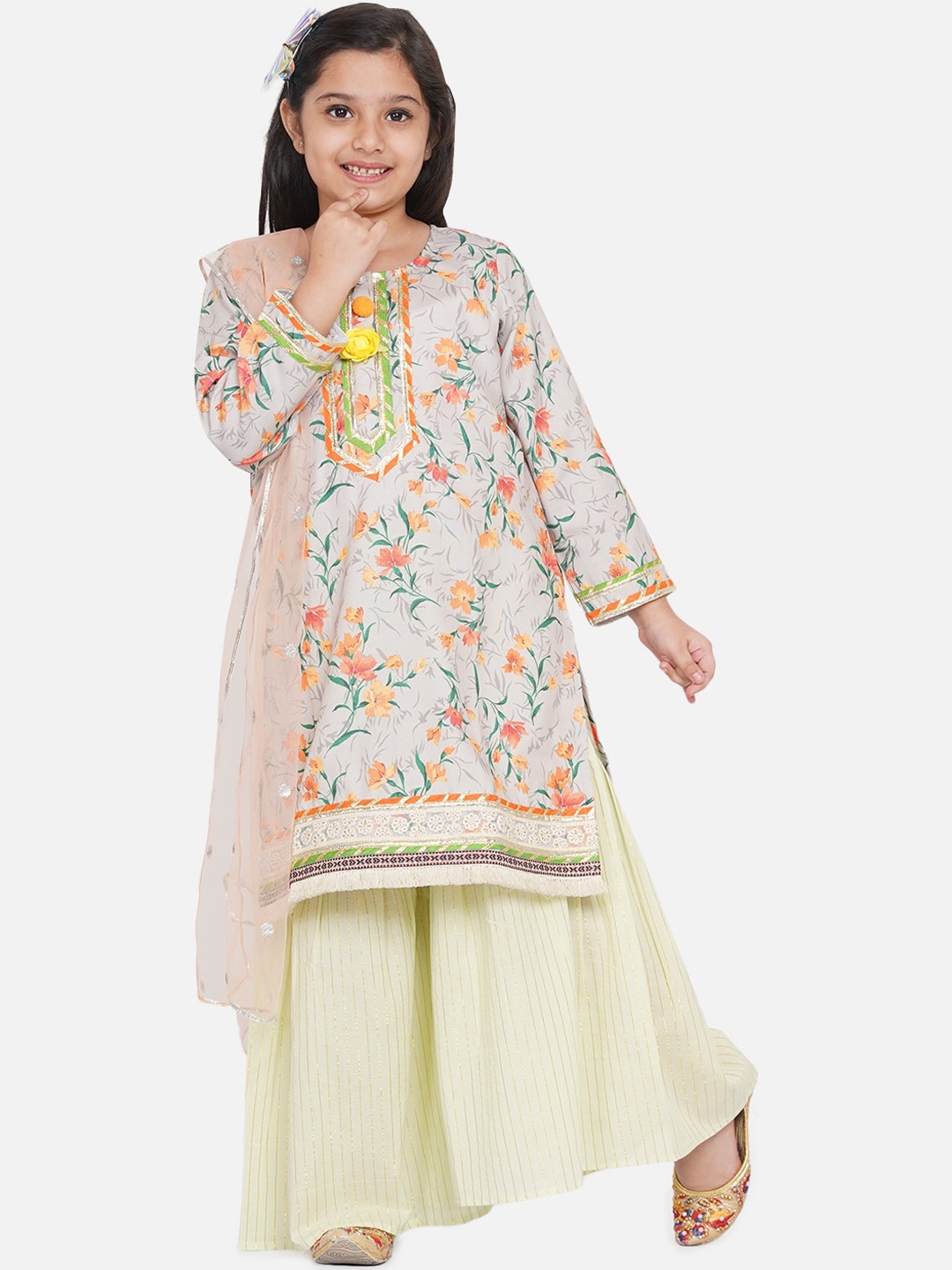 

Little Bansi Girls Green Floral Printed Pure Cotton Kurta Sharara With Dupatta