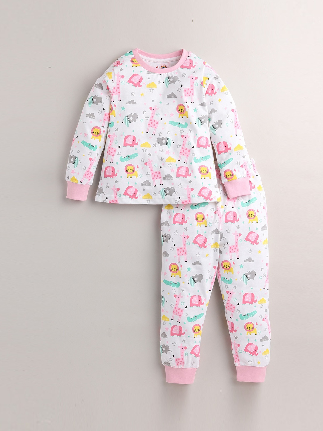 

Eieio Unisex Kids White & Pink Printed Cotton Night suit