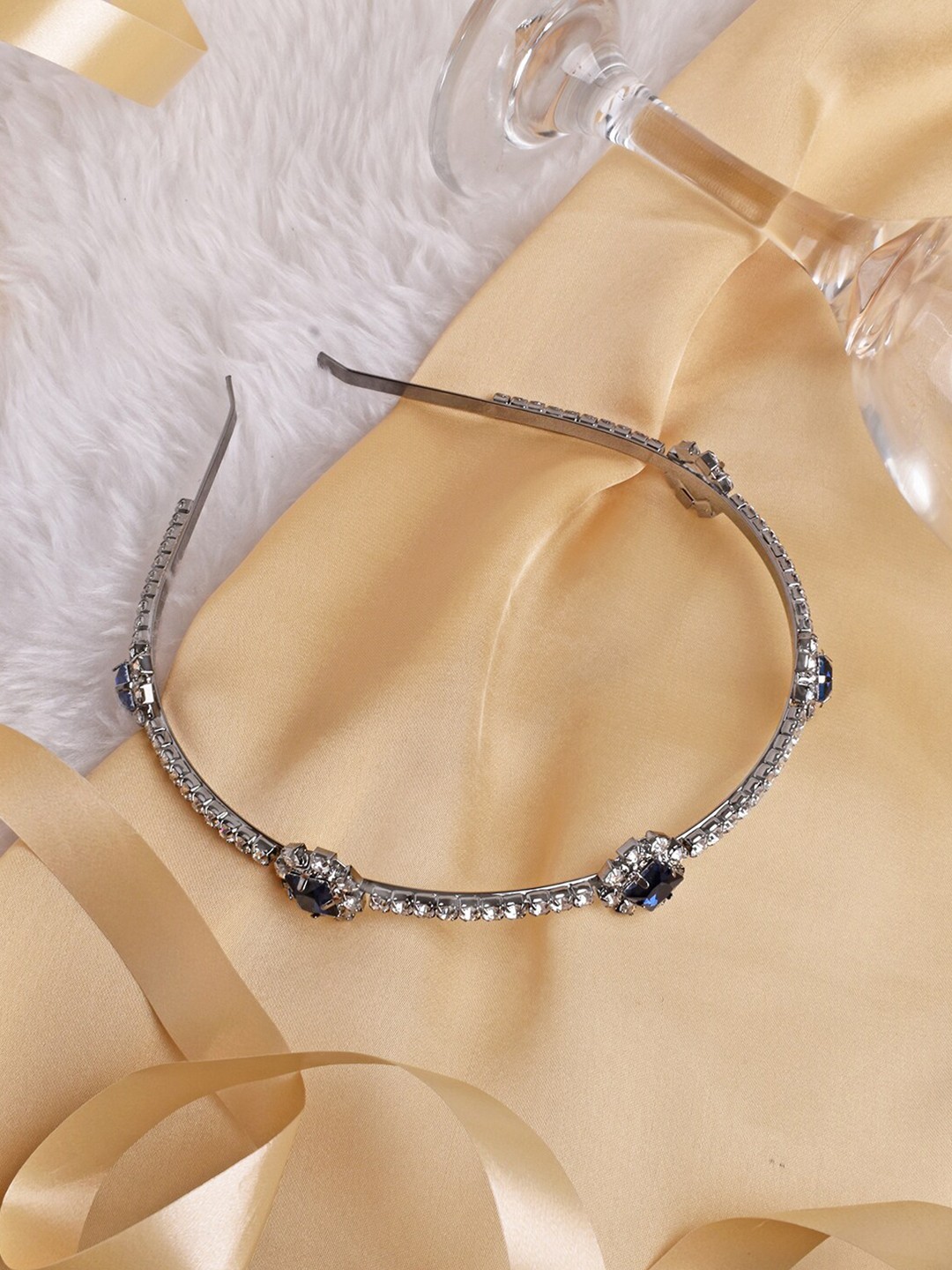 

JOKER & WITCH Women Blue Beaded Hairband
