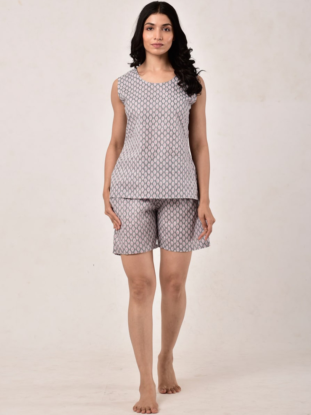 

Ikk Kudi by Seerat Women Grey Printed Cotton Night suit