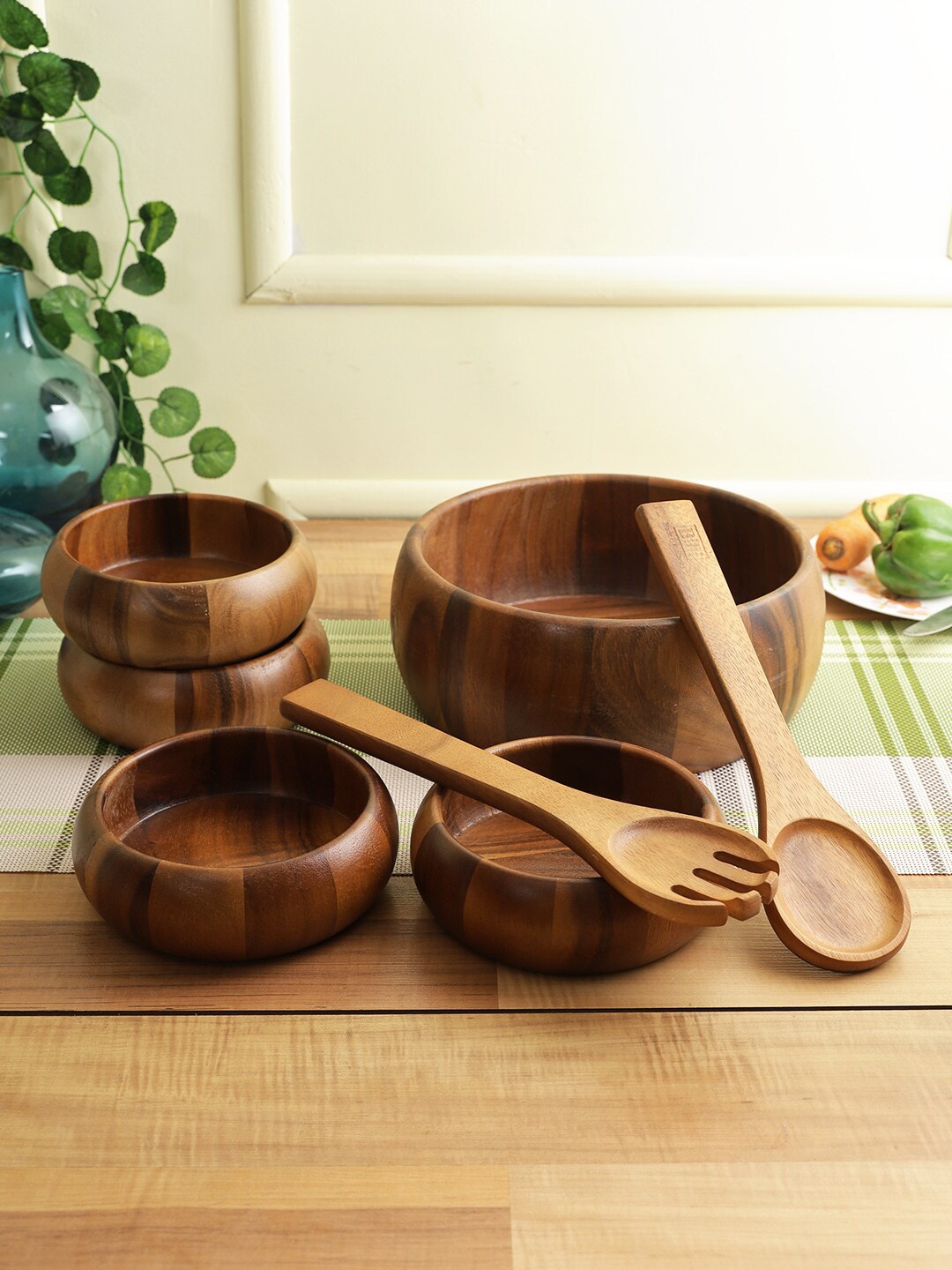 

Billi Set Of 7 Brown Wooden Bowls With Serving Spoon Set