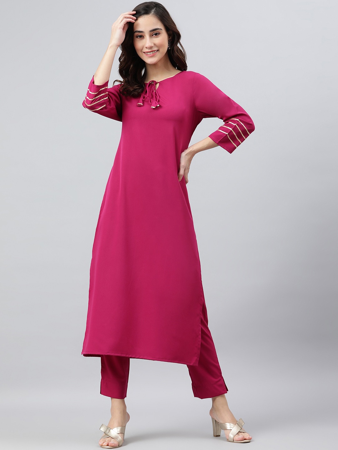 

Janasya Women Magenta Poly Crepe Solid Kurta with Pant, Fuchsia