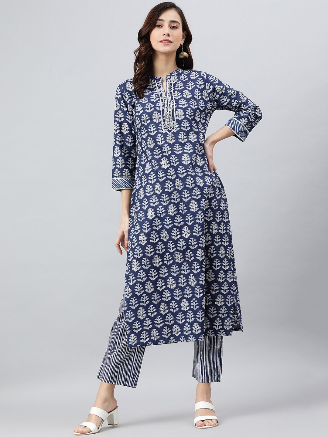 

Janasya Women Navy Blue Cotton Embroidered Kurta with Pant