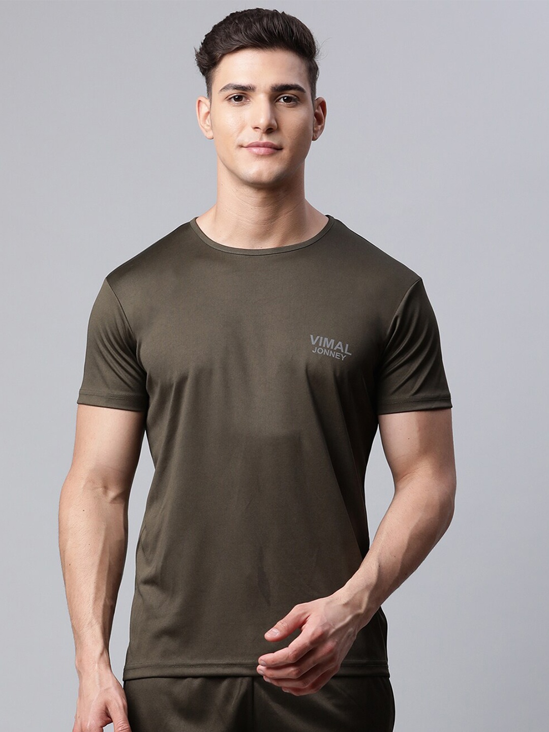 

VIMAL JONNEY Men Olive Green T-shirt