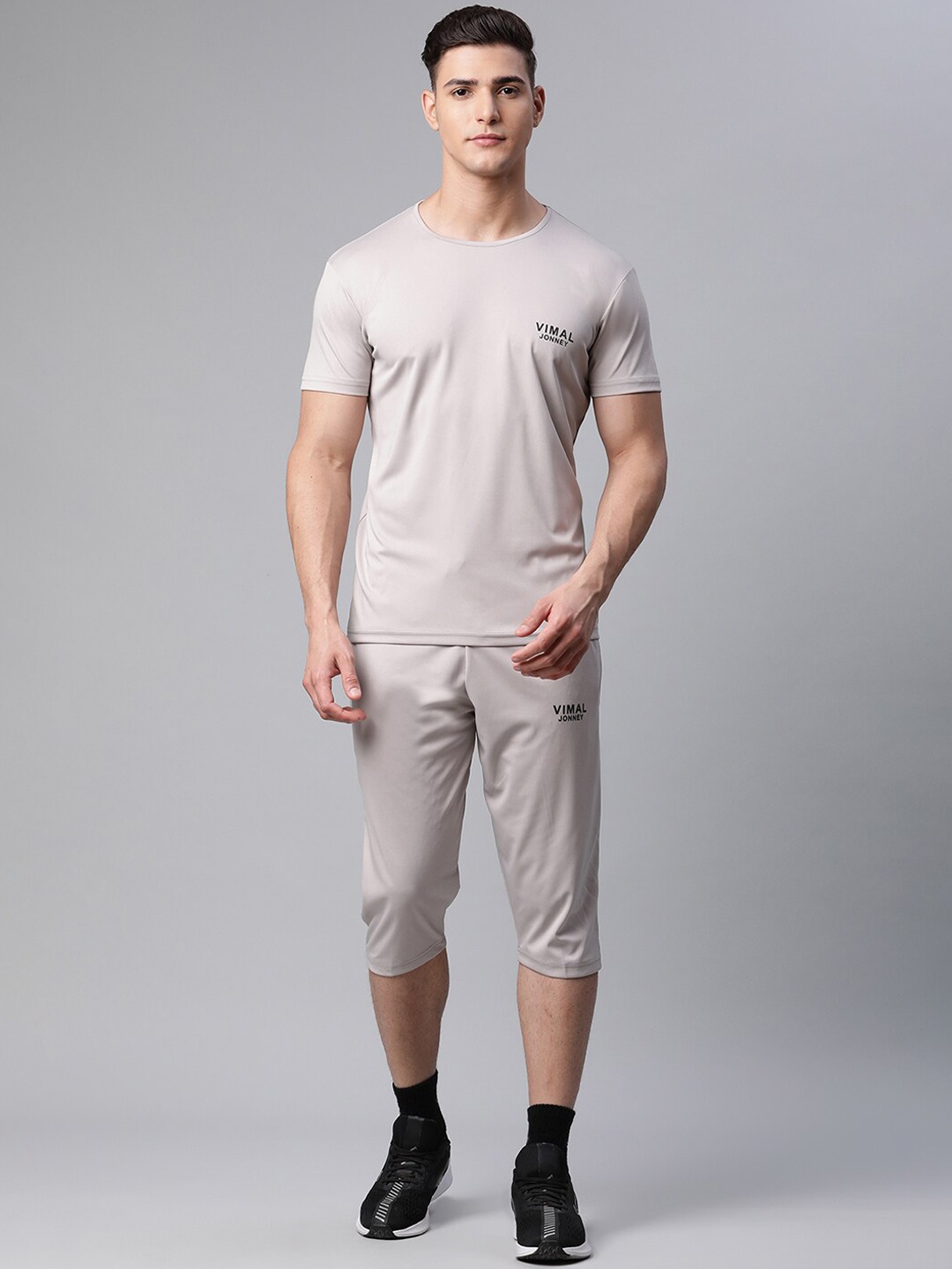 

MACK JONNEY JONNEY Men Grey Solid Track Suit
