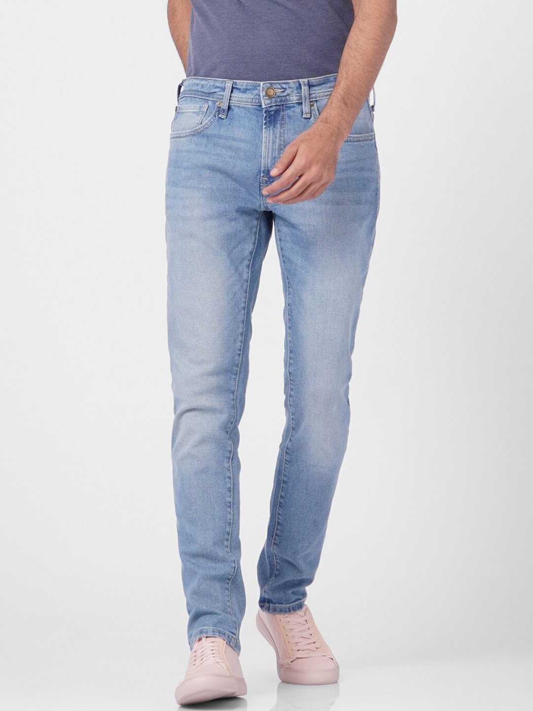 

Jack & Jones Men Blue Low Distress Heavy Fade Jeans
