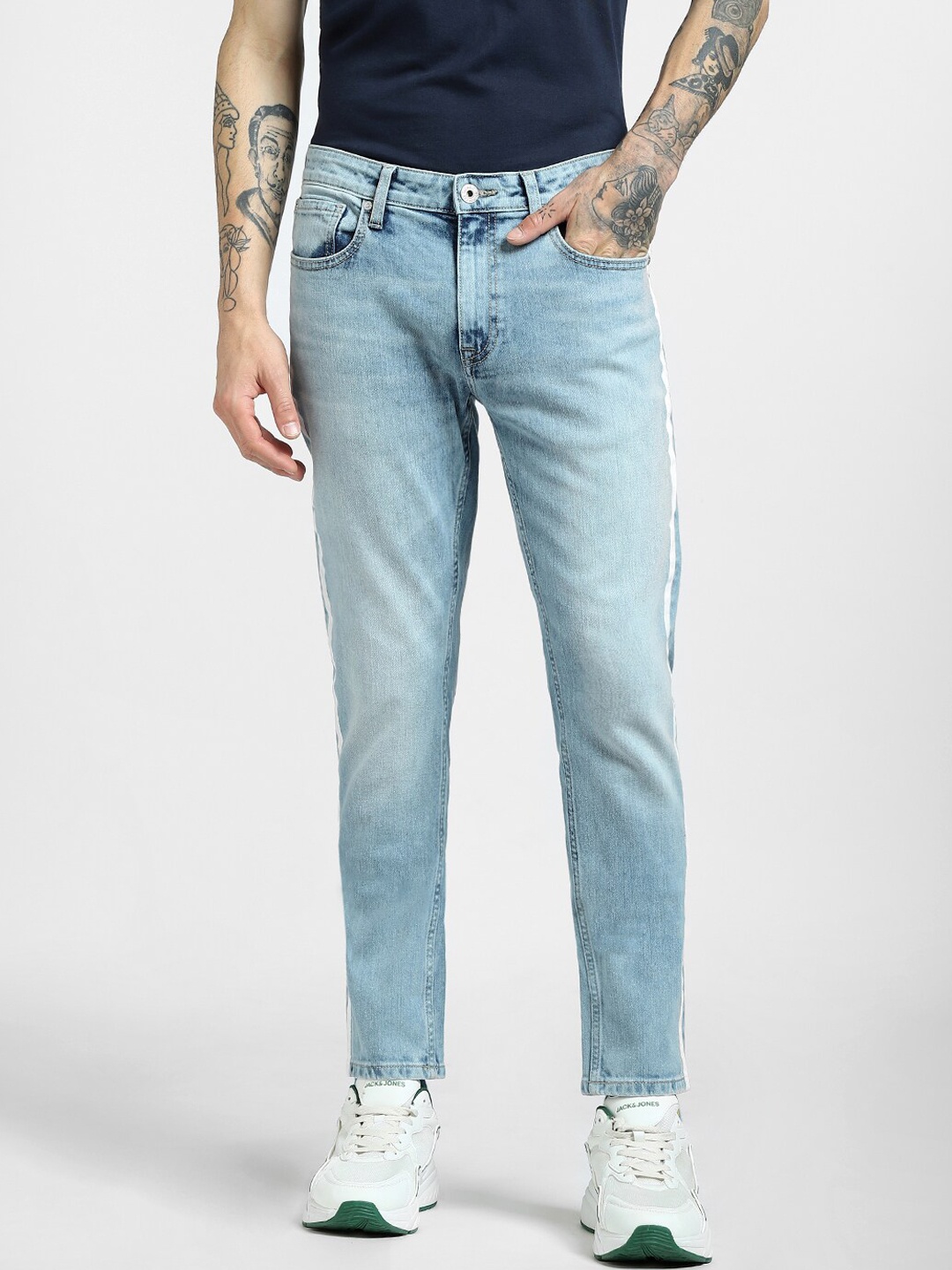 

Jack & Jones Men Blue Skinny Fit Light Fade Jeans