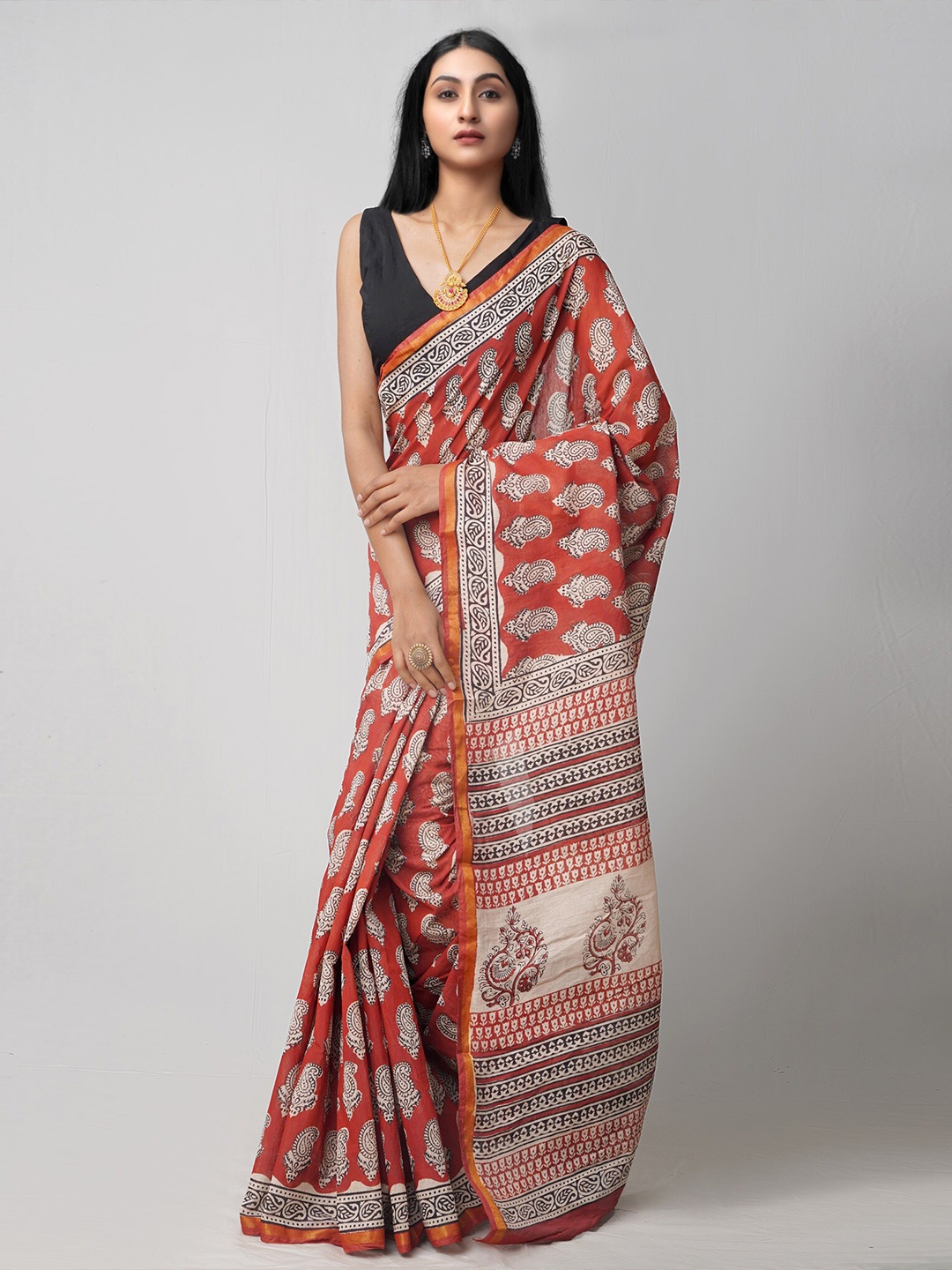 

Unnati Silks Red Ethnic Motifs Silk Cotton Chanderi Saree