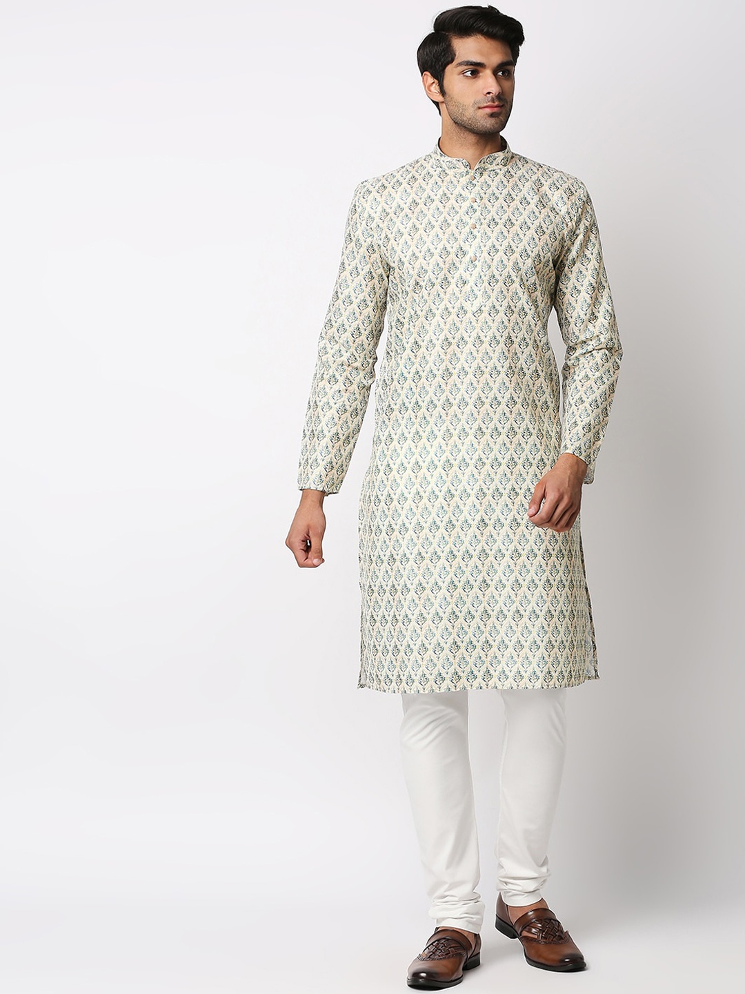 

MEWAR Men Multicoloured Ethnic Motifs Printed Kurta with Churidar, Multi