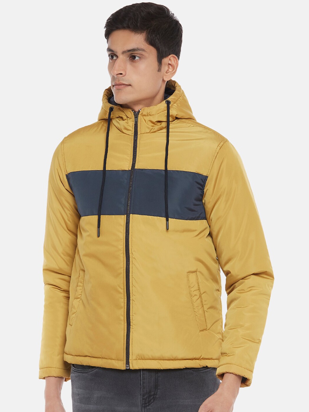

People Men Mustard Yellow & Navy Blue Colourblocked Hooded Padded Jacket