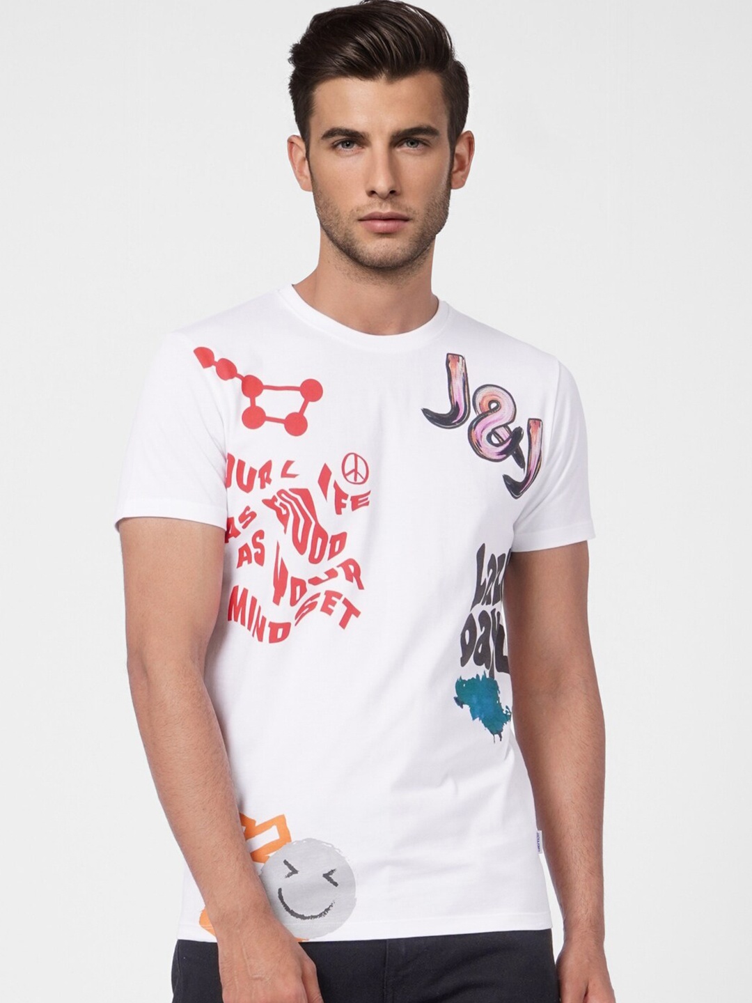 

Jack & Jones Men White Typography Printed Slim Fit T-shirt