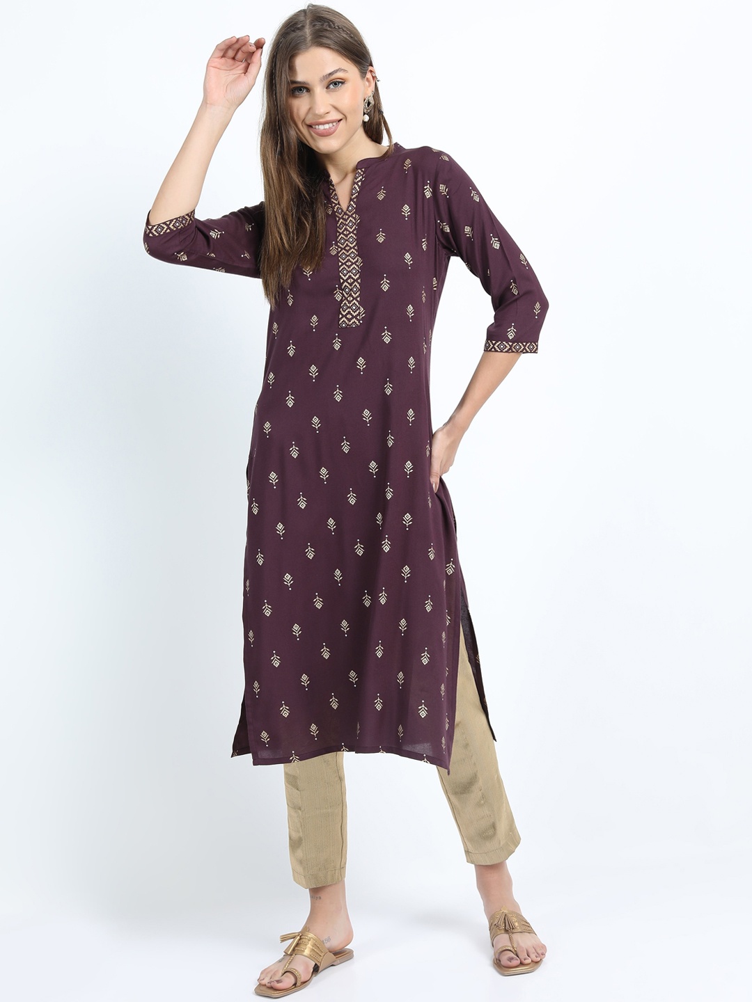 

Vishudh Women Maroon Ethnic Motifs Flared Sleeves Kurta